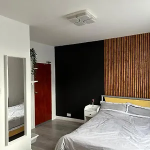  Guest house Modern En Bedroom Close To City Centre United Kingdom